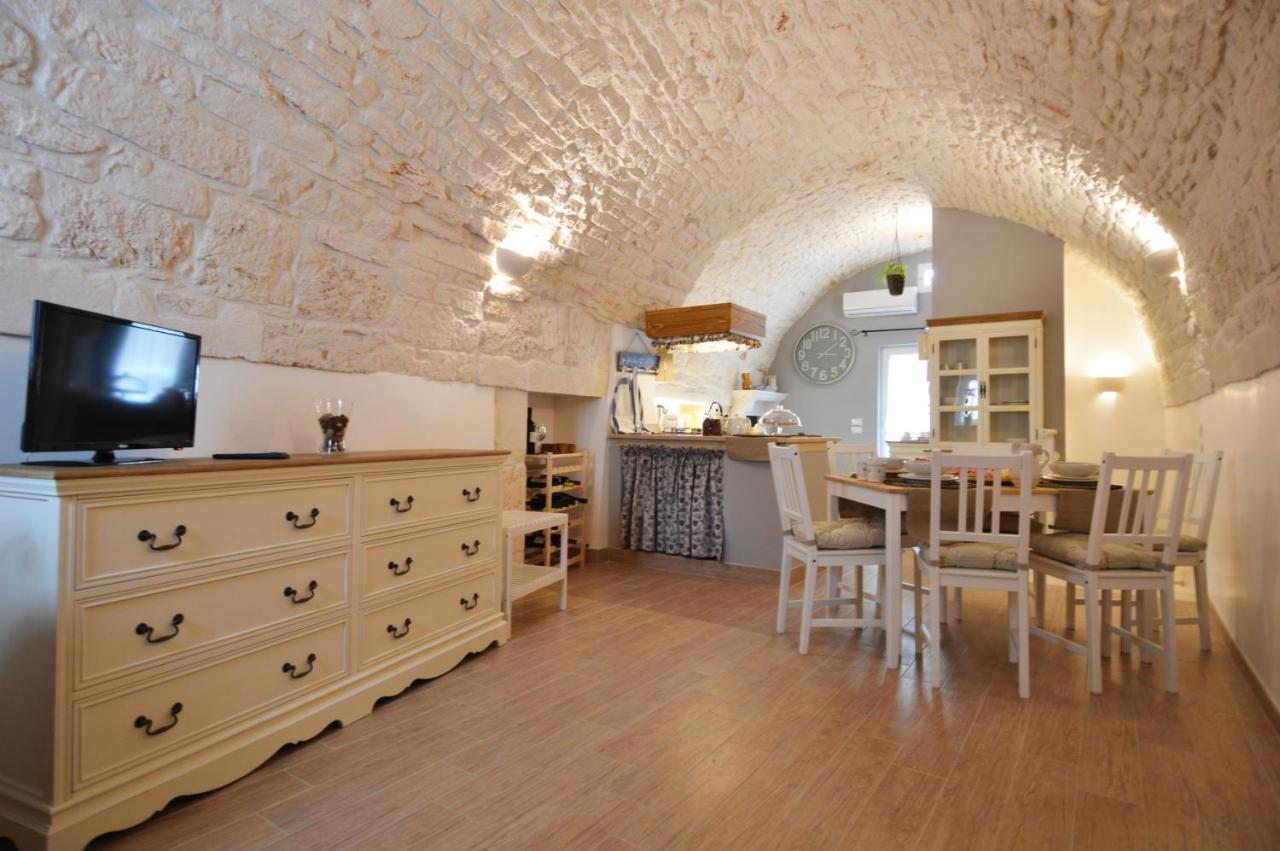 La Dimora Di Nonna Dora Apartment Мартина Франка Екстериор снимка